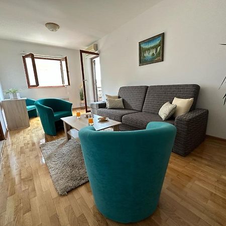 Family Apartment Makarska Esterno foto